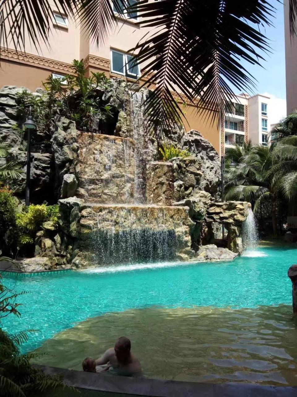 Atlantis Condo Resort Pattaya By Lj Praia de Jomtien Exterior foto