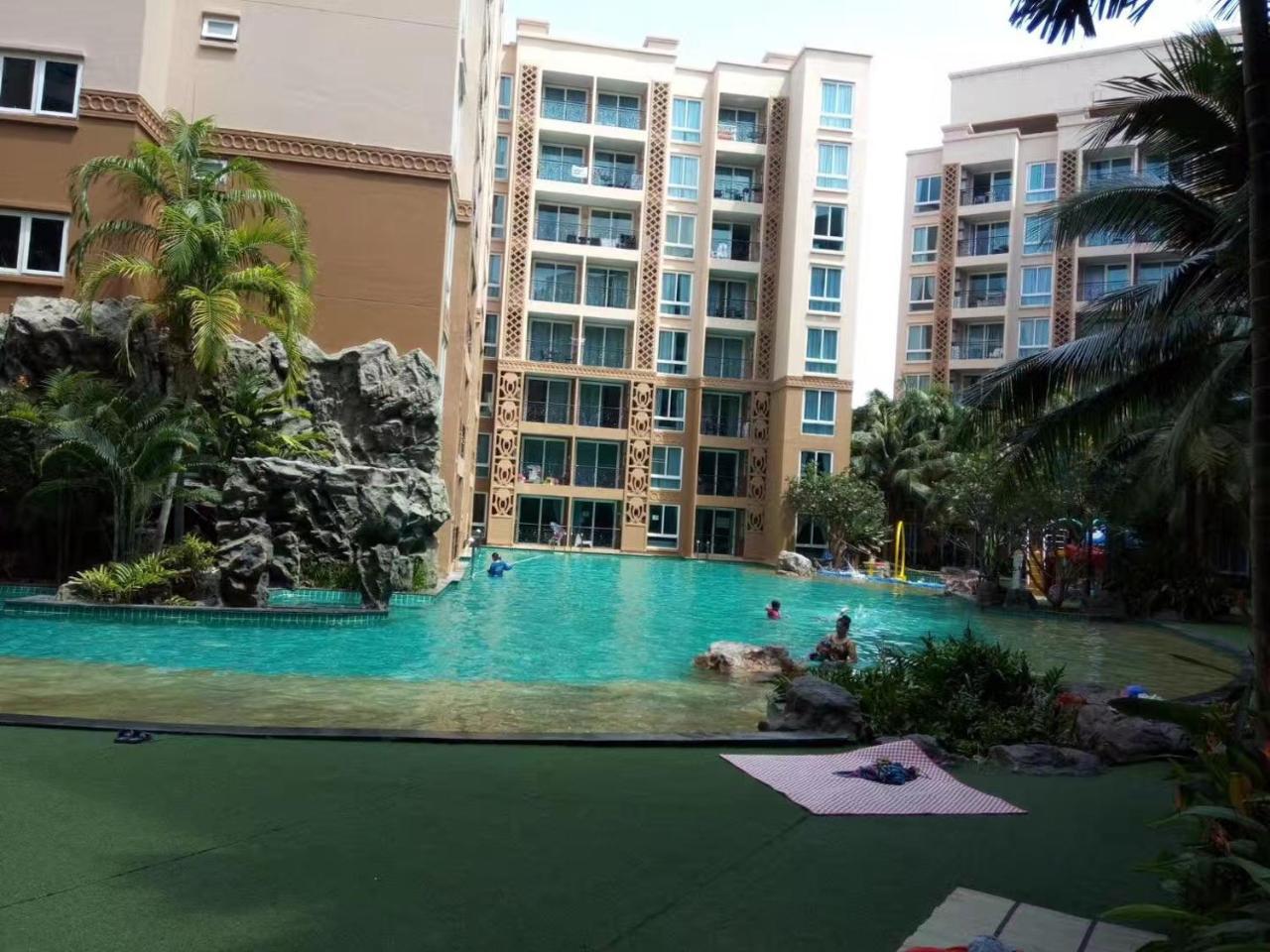 Atlantis Condo Resort Pattaya By Lj Praia de Jomtien Exterior foto